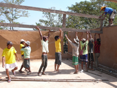 Škola v Kwel Ka Baung - příklad originální humanitární výstavby