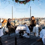 Pytloun Sky Bar & Restaurant Prague je umístěn na střeše a střešních terasách © PYTLOUN HOTELS
