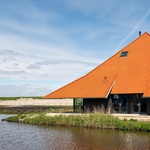 Jako faraón. Místo farmářského domku si postavil pyramidu. Foto: Jordi Huisman