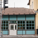 Nádražní budova Brandýs n. O. Foto: Chládek a Tiňtěra Pardubice