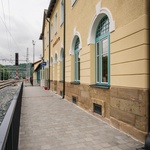 Nádražní budova Brandýs n. O. Foto: Chládek a Tiňtěra Pardubice