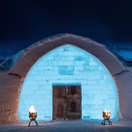 Icehotel v Jukkasjärvi se otevírá postupně. První fáze se otevře na začátku prosince. Každý týden se pro návštěvníky a hosty otevře další část hotelu. Foto: Icehotel/Asaf Kliger