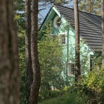 Tady se žije pomalu. Přestavba chaty inspirovaná skandinávskými barvami. Foto: Tom Kurek