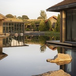 Tady si odpočinete. Hotel stojí na vodě, je zasvěcený regeneraci duše i těla. Foto: Jonas Bjerre-Poulsen