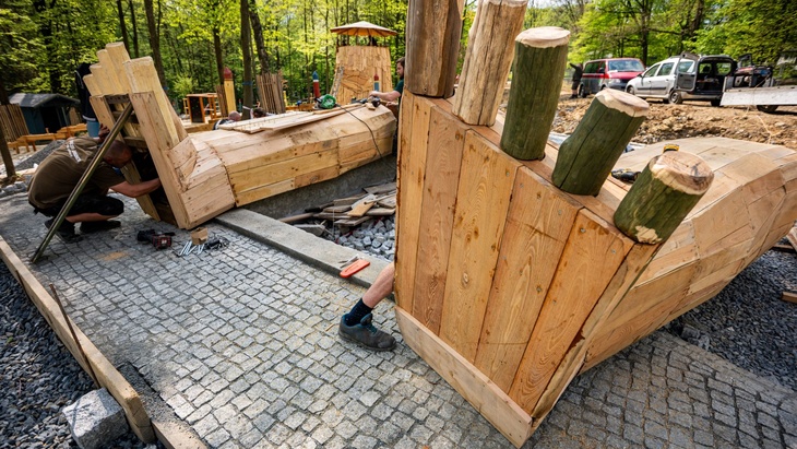 Park nad rybníkem. Foto: Lukáš Kaboň Park nad rybníkem. Foto: Lukáš Kaboň