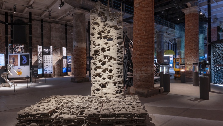 Budova, která se nestaví, ale "roste". Prototyp překračuje tradiční pojetí architektury. Na vývoji se podílela i ČVUT Budova, která se nestaví, ale "roste". Prototyp překračuje tradiční pojetí architektury. Na vývoji se podílela i ČVUT