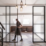 Dotek industriálního designu příčky Digero přináší do moderních interiérů krásu minimalismu i dokonalou funkčnost. Zdroj: DORSIS s.r.o.