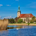 Kostel nanebevzetí Panny Marie – Most. Zdroj: Adobestock – Radek