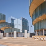 Český pavilon v kontextu, pohled jihovýchodní. Foto: BoysPlayNice