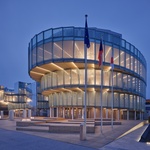 Český pavilon, pohled jihovýchodní večerní. Foto: BoysPlayNice