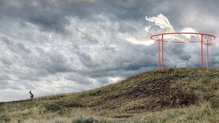 Obřadní místo s výhledem na krajinu (Archiv Blanky Solár) Obřadní místo s výhledem na krajinu (Archiv Blanky Solár)