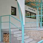 Pohled jihovýchodní, občerstvení. Foto: BoysPlayNice Pohled jihovýchodní, občerstvení. Foto: BoysPlayNice