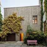 Na zahradě dávají lišky dobrou noc, v přestavěné městské kočárovně už ale kopyta neklapou. Foto: Frank Sperling