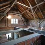 Kamenné zdi a cihelné klenby jako dobrý základ pro rekonstrukci rodinného sídla. Foto: Markéta Veselá, www.maura.cz