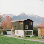 Toulavý dům stojí na prahu mezi minulostí a přítomností, a tím je nadčasový. Foto: Rory Gardiner