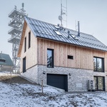 Hliníkové jádro dodává krytině SATJAM Rapid DeLuxe vysokou odolnost vůči korozi a klimatickým vlivům a dlouhou životnost s minimálními nároky na údržbu. Zdroj: SATJAM, s. r. o. Hliníkové jádro dodává krytině SATJAM Rapid DeLuxe vysokou odolnost vůči korozi a klimatickým vlivům a dlouhou životnost s minimálními nároky na údržbu. Zdroj: SATJAM, s. r. o.