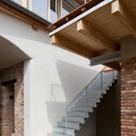 Pohled na schodiště do patra. Foto: Radek Úlehla Pohled na schodiště do patra. Foto: Radek Úlehla