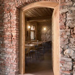 Vstup do kavárny z průjezdu. Foto: Radek Úlehla Vstup do kavárny z průjezdu. Foto: Radek Úlehla