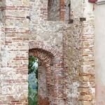 Architekti ze Studio Bressan ve spolupráci s týme restaurátorů využili příležitosti k provedení stavební studie, prozkoumali, jak vlastně byla brána a část hradeb vystavěny. Foto: Emanuele Bressan