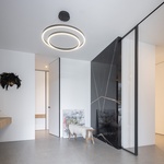 Interiér domu je symbiózou minimalistického designu a funkčnosti. Foto: Lukáš Pelech pro JAP FUTURE