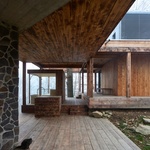 Spojovací krytá terasa. Foto: Radek Úlehla Spojovací krytá terasa. Foto: Radek Úlehla