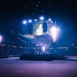 Pohled na stage při zahájení. Foto: Fabrice Fouillet, Lukáš Kenji Vrábel, Pavel Barták, Skyworker Pohled na stage při zahájení. Foto: Fabrice Fouillet, Lukáš Kenji Vrábel, Pavel Barták, Skyworker