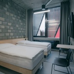 Ubytovací zázemí. Foto: Fabrice Fouillet, Lukáš Kenji Vrábel, Pavel Barták, Skyworker Ubytovací zázemí. Foto: Fabrice Fouillet, Lukáš Kenji Vrábel, Pavel Barták, Skyworker