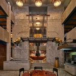 Průhled restaurací v přízemí. Foto: BoysPlayNice Průhled restaurací v přízemí. Foto: BoysPlayNice