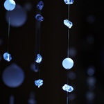 Minimalistická a přesto WOW vánoční instalace z Japonska. Foto: Daisuke Ohki