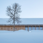 Hnízdo vyrobené ze dřeva. Krásná chata je postavena tak, aby odolávala závějím. Foto: Ruben Ratkusic Hnízdo vyrobené ze dřeva. Krásná chata je postavena tak, aby odolávala závějím. Foto: Ruben Ratkusic