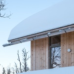 Hnízdo vyrobené ze dřeva. Krásná chata je postavena tak, aby odolávala závějím. Foto: Ruben Ratkusic Hnízdo vyrobené ze dřeva. Krásná chata je postavena tak, aby odolávala závějím. Foto: Ruben Ratkusic