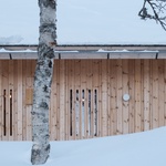 Hnízdo vyrobené ze dřeva. Krásná chata je postavena tak, aby odolávala závějím. Foto: Ruben Ratkusic Hnízdo vyrobené ze dřeva. Krásná chata je postavena tak, aby odolávala závějím. Foto: Ruben Ratkusic