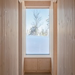 Hnízdo vyrobené ze dřeva. Krásná chata je postavena tak, aby odolávala závějím. Foto: Ruben Ratkusic Hnízdo vyrobené ze dřeva. Krásná chata je postavena tak, aby odolávala závějím. Foto: Ruben Ratkusic