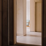 Bytový projekt jako nekompromisní akční tvrďák. Drsný Harry má ale srdce na správném místě. Foto: Daisuke Hirabayashi Bytový projekt jako nekompromisní akční tvrďák. Drsný Harry má ale srdce na správném místě. Foto: Daisuke Hirabayashi