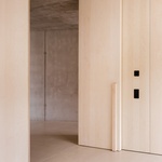 Bytový projekt jako nekompromisní akční tvrďák. Drsný Harry má ale srdce na správném místě. Foto: Daisuke Hirabayashi Bytový projekt jako nekompromisní akční tvrďák. Drsný Harry má ale srdce na správném místě. Foto: Daisuke Hirabayashi