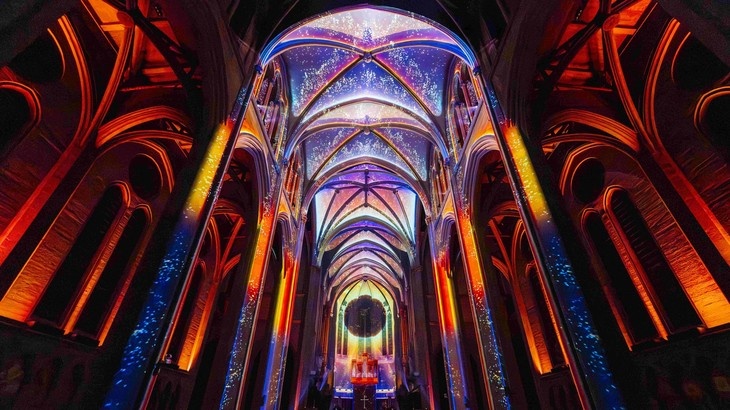 Foto: AURA Grace Cathedral, Moment Factory