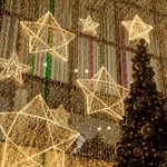 Vánoční výzdoba obchodních center. Zdroj: společnost Decoled Vánoční výzdoba obchodních center. Zdroj: společnost Decoled