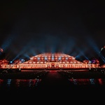 Letos bude velkolepým finále stezky Christmas at Kew ohromující show v ikonickém Temperate House v Kew, největším dochovaném viktoriánském skleníku na světě. Foto: Luke Dyson