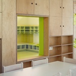 Průhled do šatny. Foto: Ondřej Tylčer