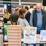 Součástí programu je i komentovaná prohlídka udržitelných materiálů a výrobků. Zdroj: redakce