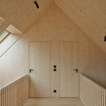 Komunikace – 2.NP. Foto: BoysPlayNice Komunikace – 2.NP. Foto: BoysPlayNice