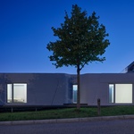 Pohled zadní večerní Foto: BoysPlayNice