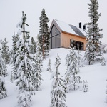 Dům na kopci svými výhledy korunuje pohádkové zimní království Finska. Foto: Marc Goodwin Dům na kopci svými výhledy korunuje pohádkové zimní království Finska. Foto: Marc Goodwin