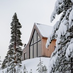 Dům na kopci svými výhledy korunuje pohádkové zimní království Finska. Foto: Marc Goodwin Dům na kopci svými výhledy korunuje pohádkové zimní království Finska. Foto: Marc Goodwin