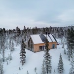 Dům na kopci svými výhledy korunuje pohádkové zimní království Finska. Foto: Marc Goodwin Dům na kopci svými výhledy korunuje pohádkové zimní království Finska. Foto: Marc Goodwin