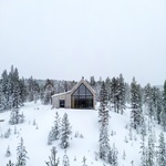Dům na kopci svými výhledy korunuje pohádkové zimní království Finska. Foto: Marc Goodwin Dům na kopci svými výhledy korunuje pohádkové zimní království Finska. Foto: Marc Goodwin
