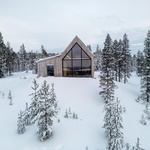 Dům na kopci svými výhledy korunuje pohádkové zimní království Finska. Foto: Marc Goodwin Dům na kopci svými výhledy korunuje pohádkové zimní království Finska. Foto: Marc Goodwin
