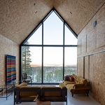 Dům na kopci svými výhledy korunuje pohádkové zimní království Finska. Foto: Marc Goodwin Dům na kopci svými výhledy korunuje pohádkové zimní království Finska. Foto: Marc Goodwin