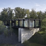 Prudký svah jako výzva: Vila Sidonius vznikla tam, kde by jiní nestavěli. Foto: Filip Šlapal Prudký svah jako výzva: Vila Sidonius vznikla tam, kde by jiní nestavěli. Foto: Filip Šlapal