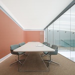 Kancelářská místnost na galerii. Foto: Alex Shoots Buildings